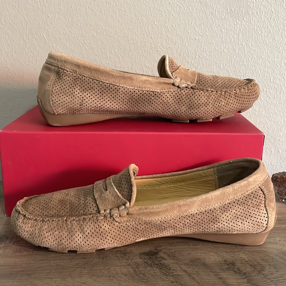 Van Eli Ramira Taupe Suede Driving Flat - Picture 4 of 9